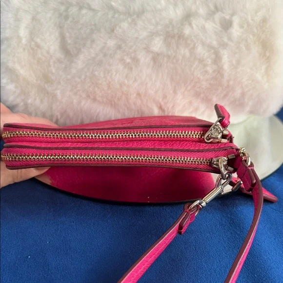 Coach Fuchsia Leather Wristlet - Picture 4 of 8